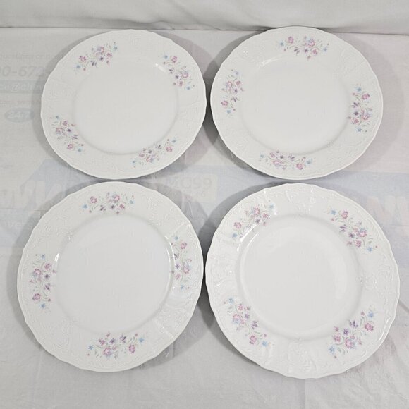 Bernadotte Czechoslovakia Floral Scalloped Porcelain Dinner Plates – Set of 4 - Picture 2 of 13